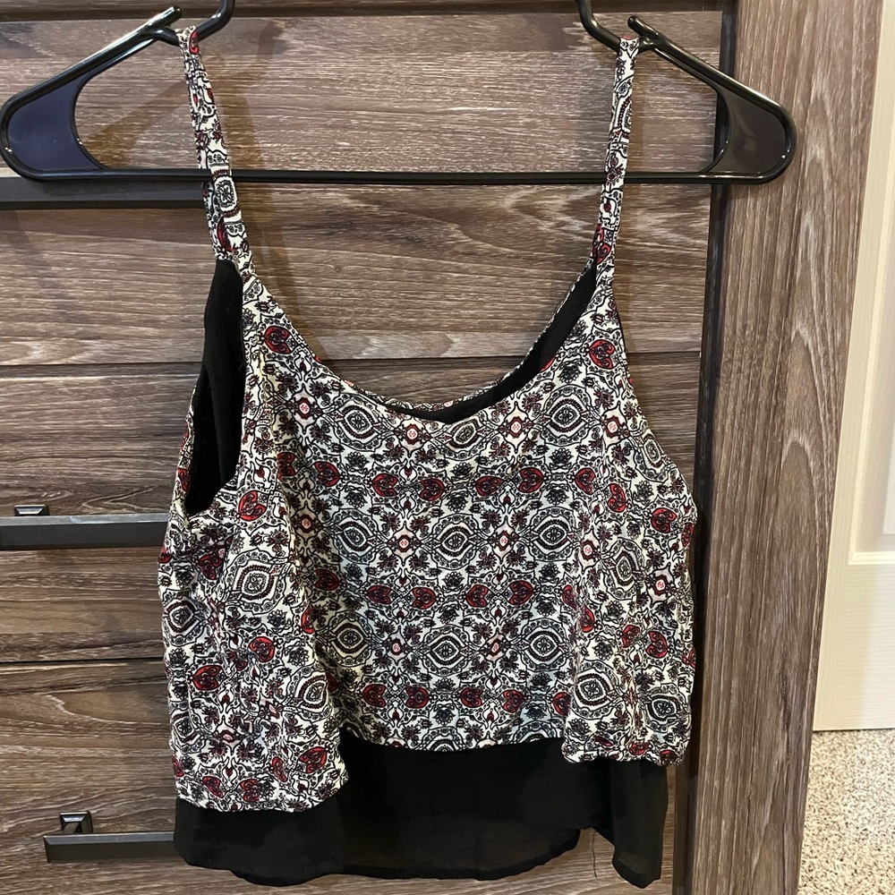 Patterned Tank Top - Picture 3 of 4